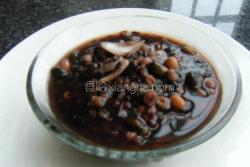 黑豆薏米百合湯