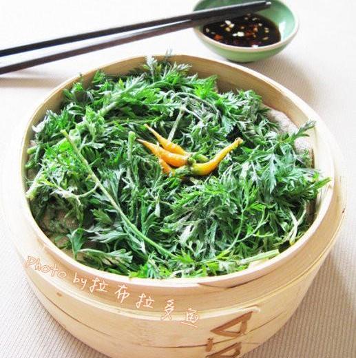 蒸胡蘿卜纓