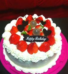 華麗麗草莓生日蛋糕