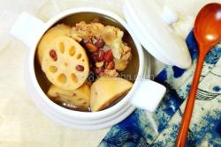 蓮藕紅豆骨頭湯