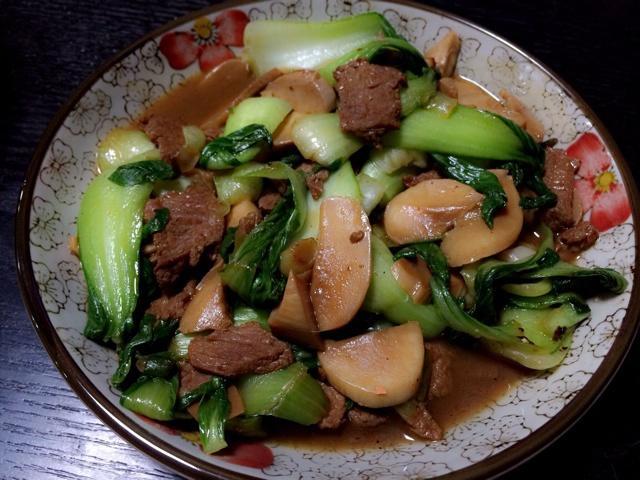 牛肉炒油菜