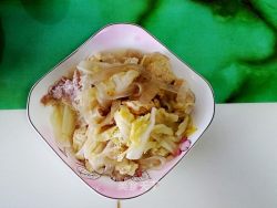 白菜豬肉燉粉條凍豆腐