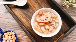 蓮藕花生老火湯