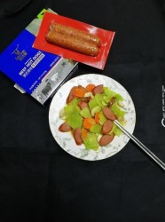 霸王超市-萵苣炒牛肉腸