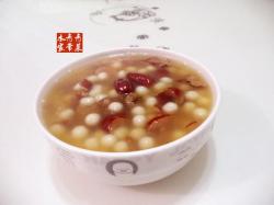 小汤圆红枣桂圆羹