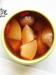 无花果百合炖雪梨