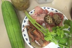 海虾排骨水瓜汤