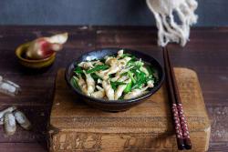韭菜炒蛏肉