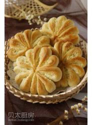 椰蓉菊花面包