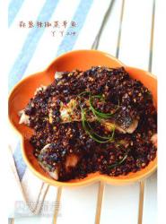 蒜蓉辣椒蒸草鱼