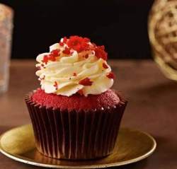 首次尝试的红丝绒纸杯蛋糕