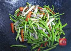 芦蒿香干炒咸肉丝