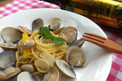 蒜味蛤蜊意大利面