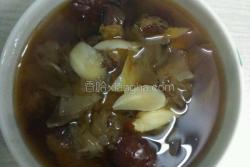 银耳百合红枣汤