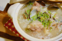 蛤蛎鸡腿砂锅粥