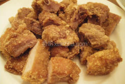 酥炸排骨