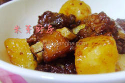 土豆烧排骨