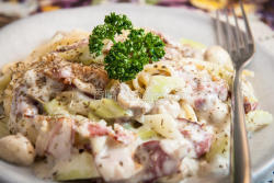 腊肉白酱意大利面