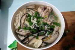 香菇鸡汤面