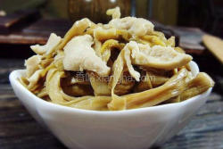 黄花菜炒鸡肉丝