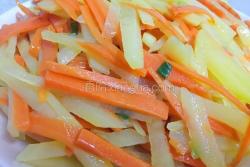 清炒红萝卜土豆丝