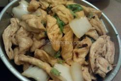 娃娃菜炒豆腐泡