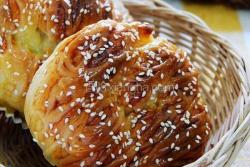 沙拉酱芝麻餐包