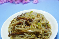 黄金针菇拌绿豆芽