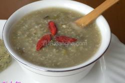 绿豆麦胚粥