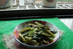 清炒苦麦菜