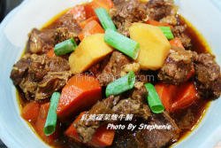 红烧蔬菜炖牛腩