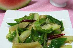 炒糖醋青椒西瓜皮