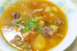 牛腩柿子烩土豆