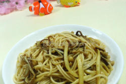 黄金针菇茭白炒面
