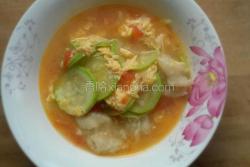 西葫芦番茄疙瘩汤