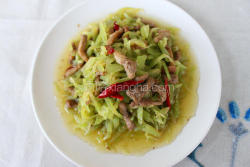 清炒莴苣肉丝
