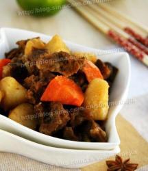 土豆胡萝卜烧牛肉
