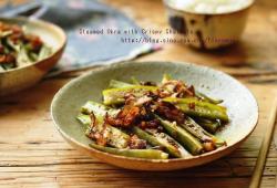 蒸秋葵配红葱酥