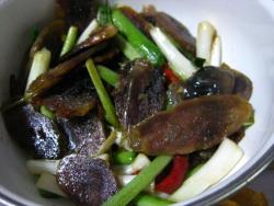 重口味之 蒜苗炒香肠