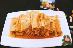 干豆腐卷金针菇