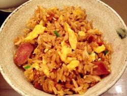 香肠蛋炒饭