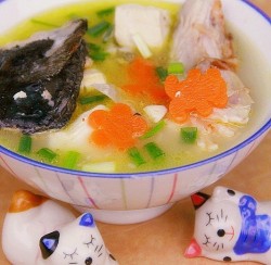 三文魚頭豆腐湯