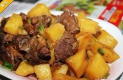 五香土豆焖牛肉