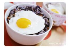 簡單便當5:紫甘藍肉丁炒飯