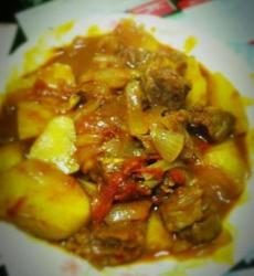 咖喱红酒烩牛肉