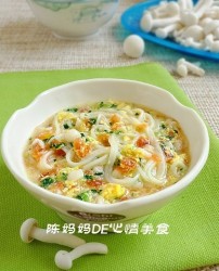 番茄玉菇蛋黃面