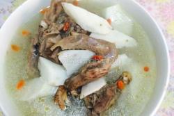 山药炖鸽子汤