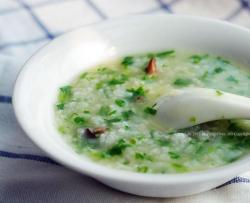 砂锅青菜香菇粥