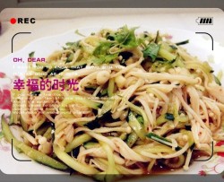 金针蘑拌黄瓜