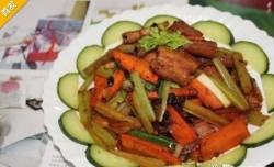 辣炒时蔬五花肉